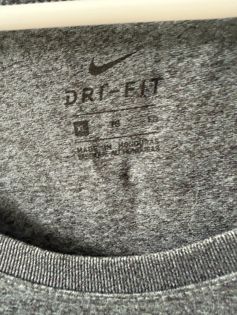 NIKE Dri-Fit Womens training t shirt XL Grey PINK Performance Running Workout
